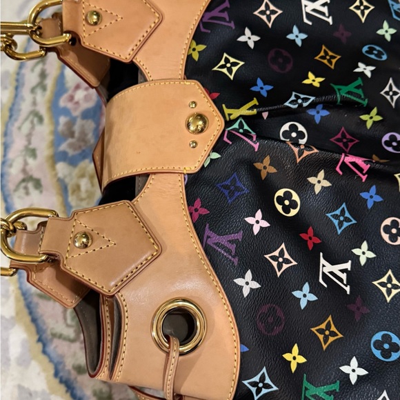 Louis Vuitton Monogram Ursula - Picture 10 of 11